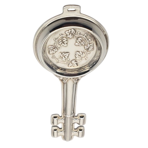 REED & BARTON Sterling Silver Wine Taster Key Pendant Circa 1880 #20560